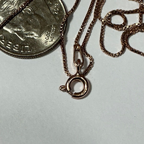 Sterling Silver Italian Gold Tone Chain / Necklace. 18 inches long - Picture 4 of 4